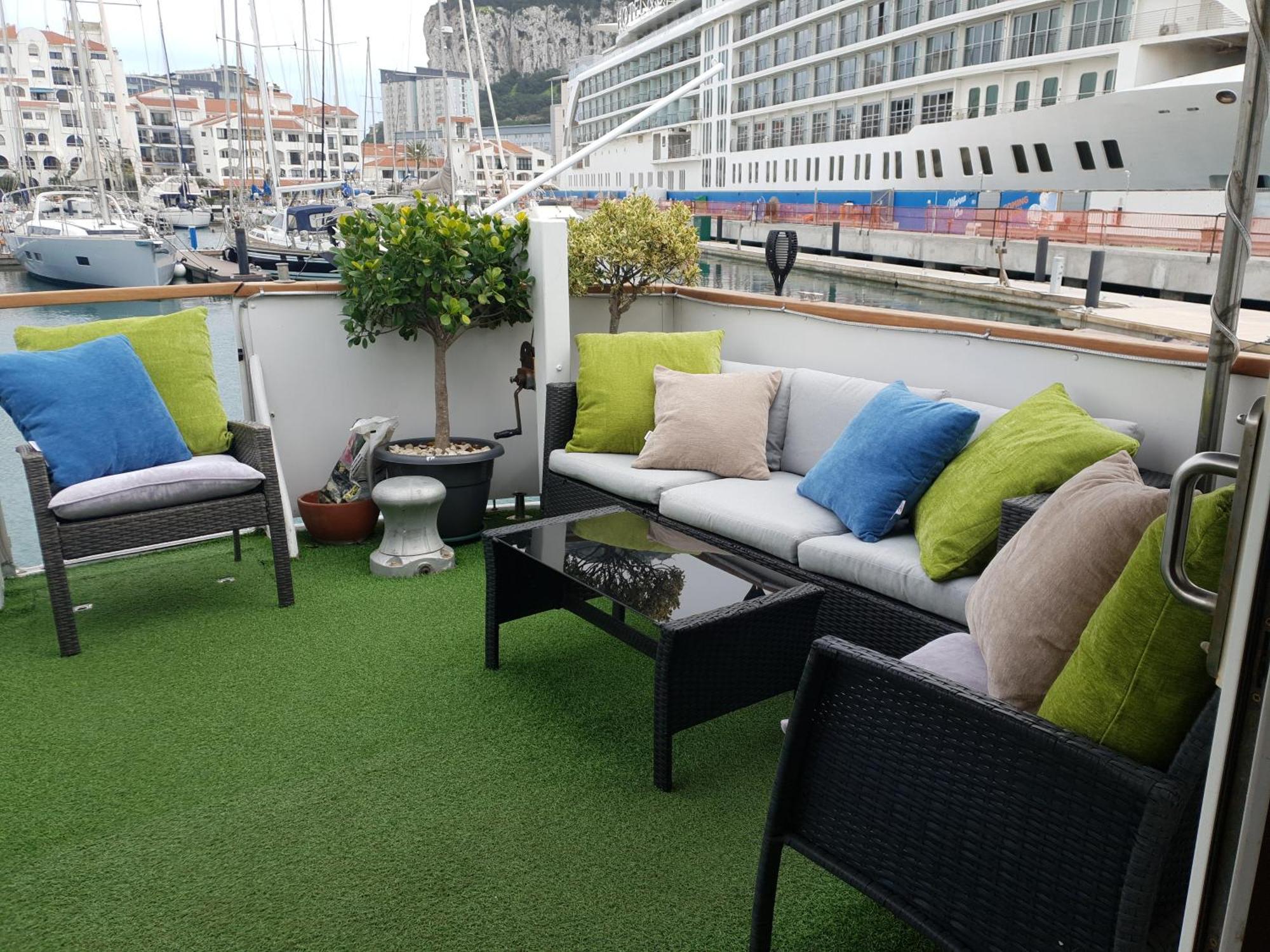 Jasmine Coral Jay Boutique Boatel Ocean Village Γιβραλτάρ Δωμάτιο φωτογραφία