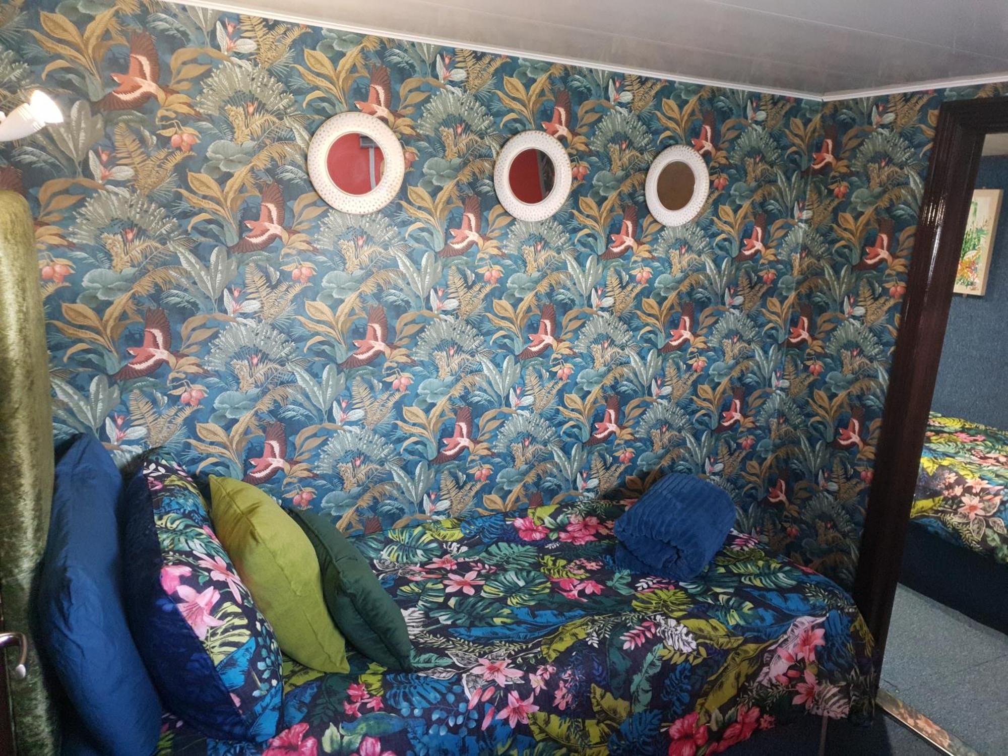 Jasmine Coral Jay Boutique Boatel Ocean Village Γιβραλτάρ Δωμάτιο φωτογραφία